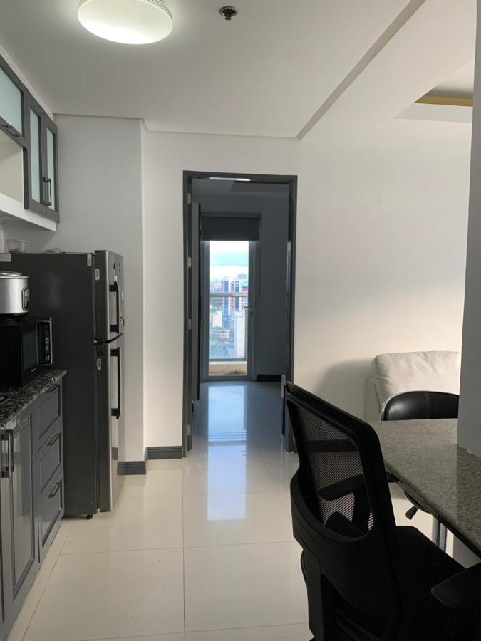 1 Bedroom With Balcony, Fully Furnished Overlooking Manila Bay At Birch Tower, Malate, Manila Exterior photo